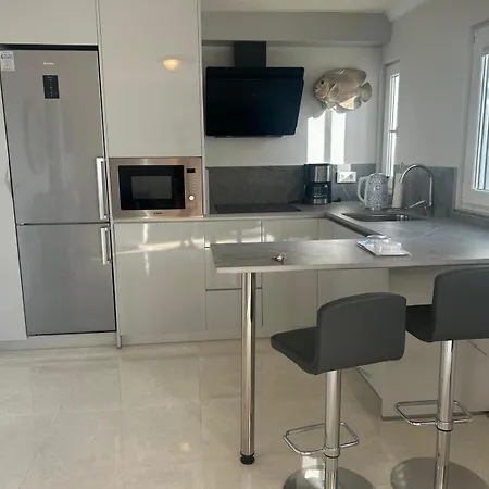 Complejo De 2 Chic Con Vista Al Mar-villa Marina アパート *