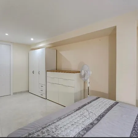 Complejo De 2 Chic Con Vista Al Mar-villa Marina